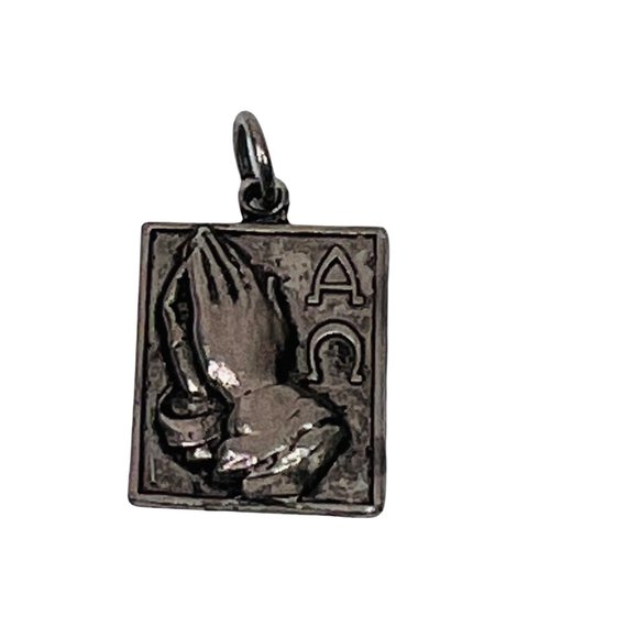 Serenity Prayer Pendant Charm Vintage Creed Sterling Silver 925 Praying Hands - Picture 3 of 6